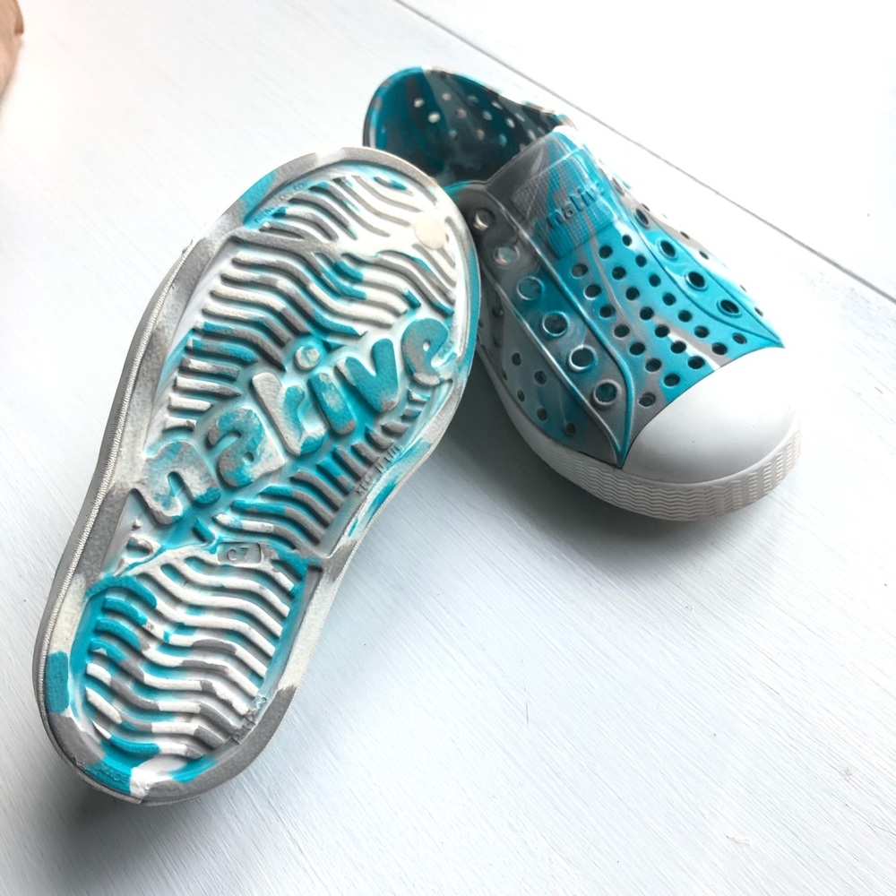 Toddler girls Native Shoes size 7